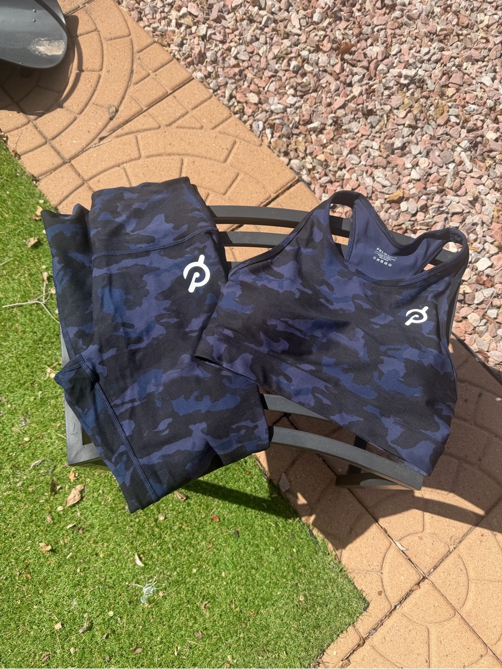Peloton Navy Camo Sports Bra & Leggings — Dark Blue Camo